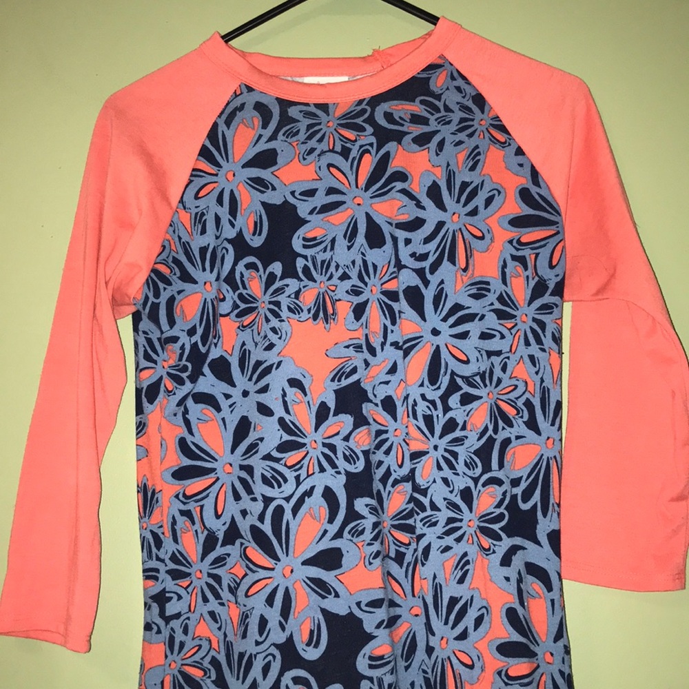 Lularoe Randy’s long sleeve tee